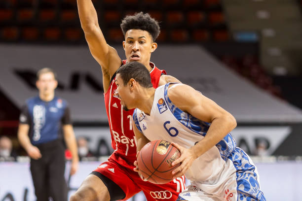 瞩目的舞台 瞩目的舞台