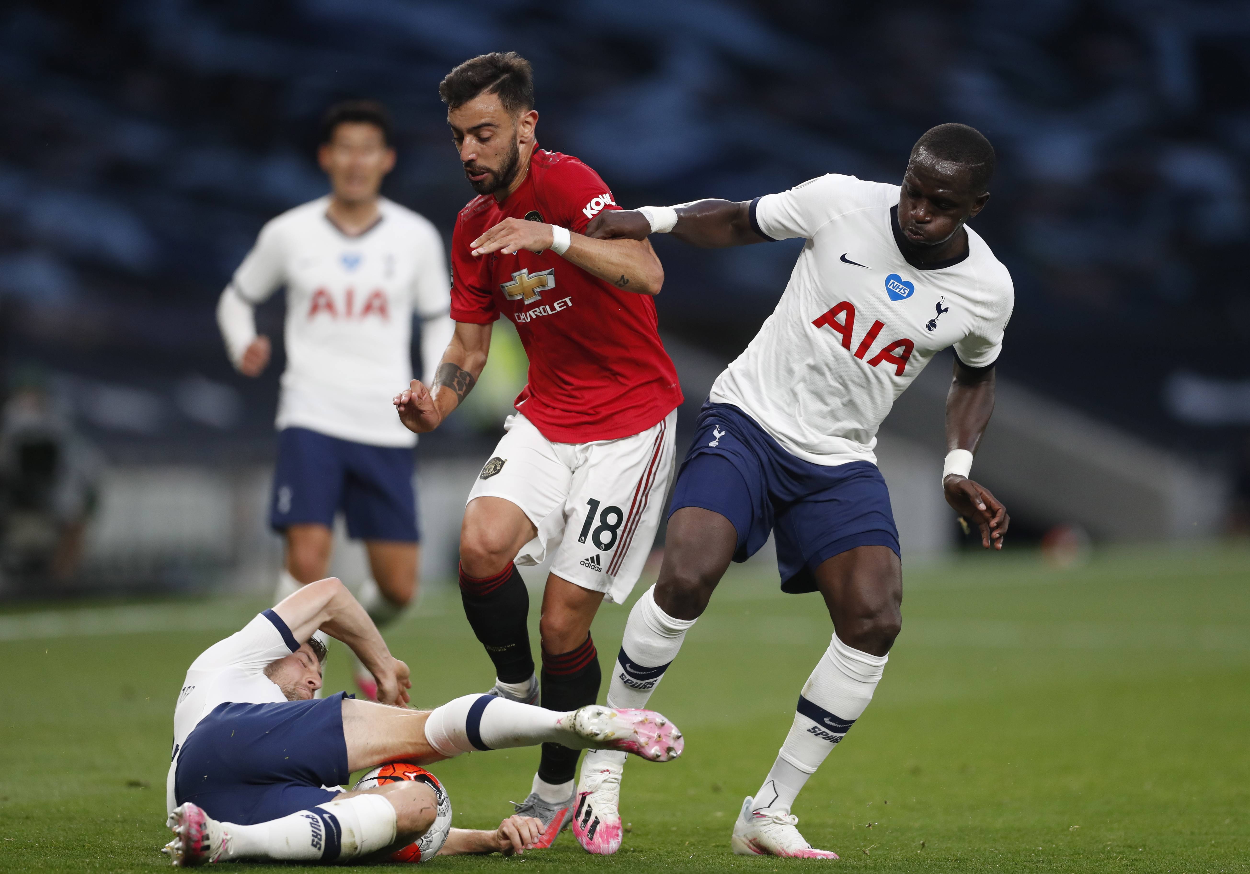 以微弱优势 以微弱优势